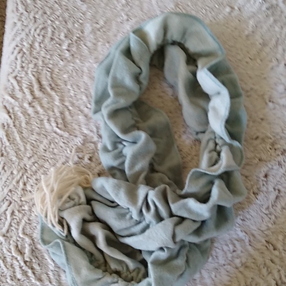 Scrunchie Scarf - Picture 6 of 6